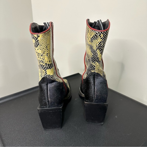 Vintage Western Cow Hair and Snake Skin Cowboy Boots with Square Toe - Picture 4 of 16